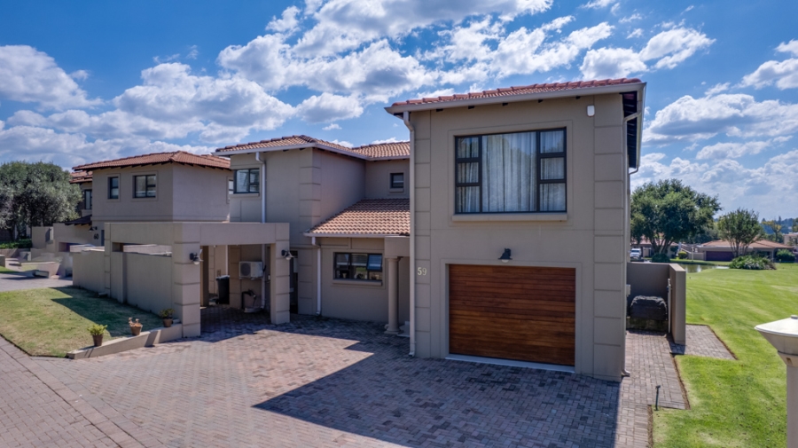 5 Bedroom Property for Sale in Club Milos Estate Free State